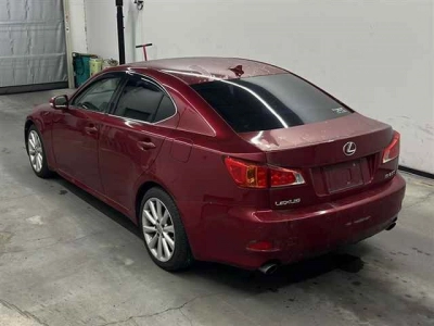 LEXUS IS