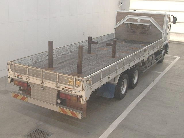 MITSUBISHI FUSO