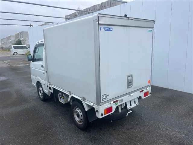 NISSAN NT100 CLIPPER