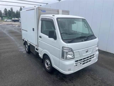NISSAN NT100 CLIPPER