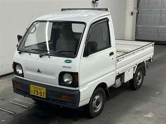 MITSUBISHI MINICAB TRUCK