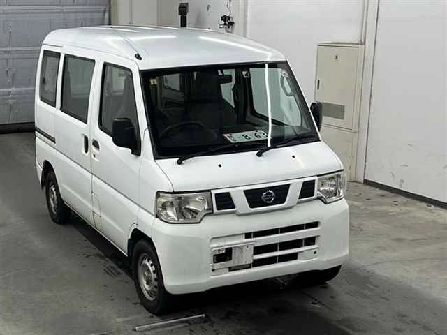 NISSAN CLIPPER VAN