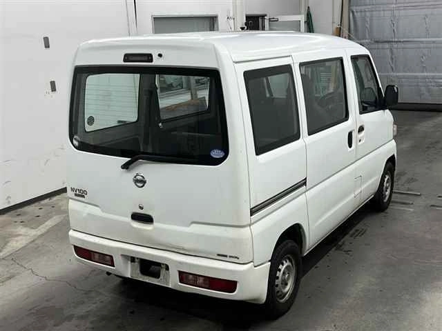 NISSAN CLIPPER VAN