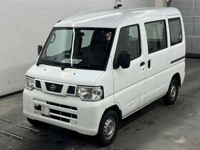 NISSAN CLIPPER VAN