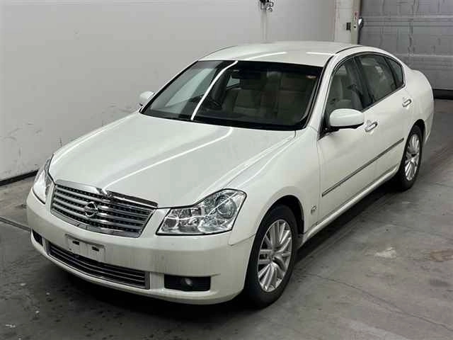 NISSAN FUGA
