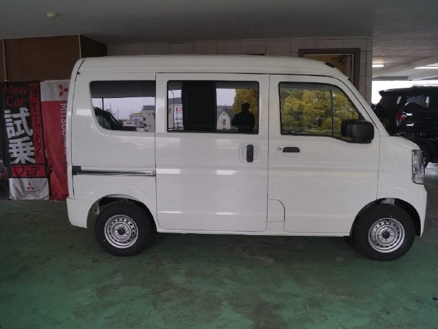 MITSUBISHI MINICAB