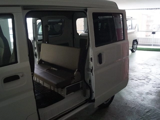 MITSUBISHI MINICAB
