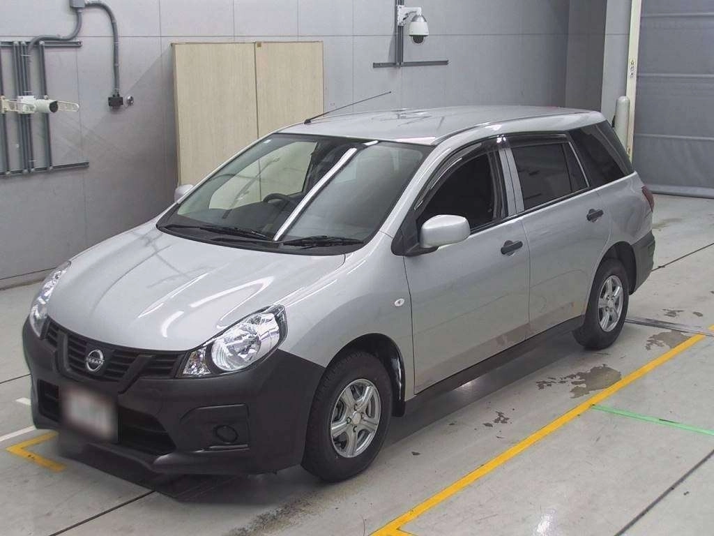 NISSAN AD