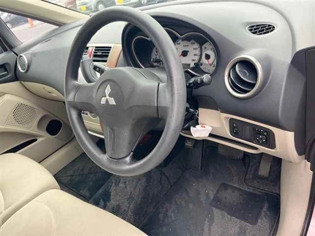MITSUBISHI COLT