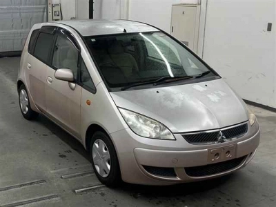 MITSUBISHI COLT
