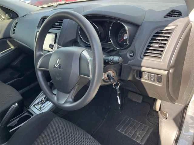 MITSUBISHI RVR