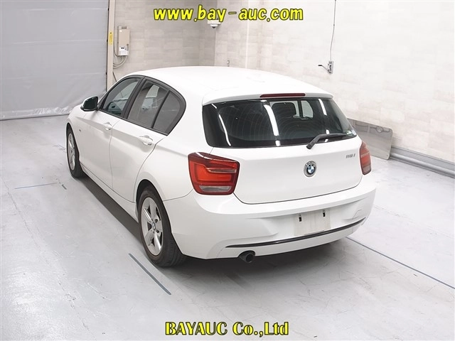 BMW 1 SERIES