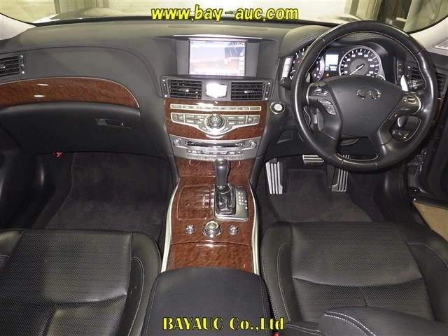 NISSAN FUGA