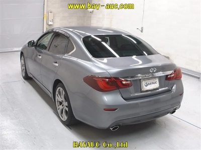 NISSAN FUGA