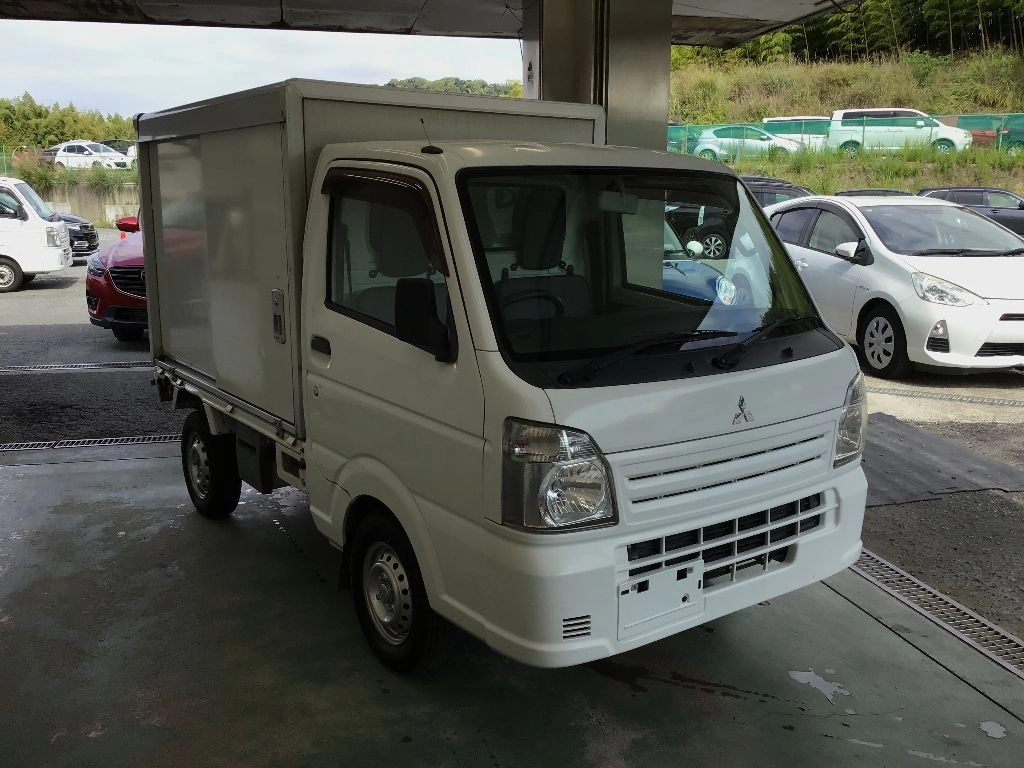 MITSUBISHI MINICAB TRUCK
