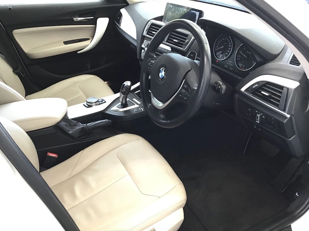 BMW 1 SERIES