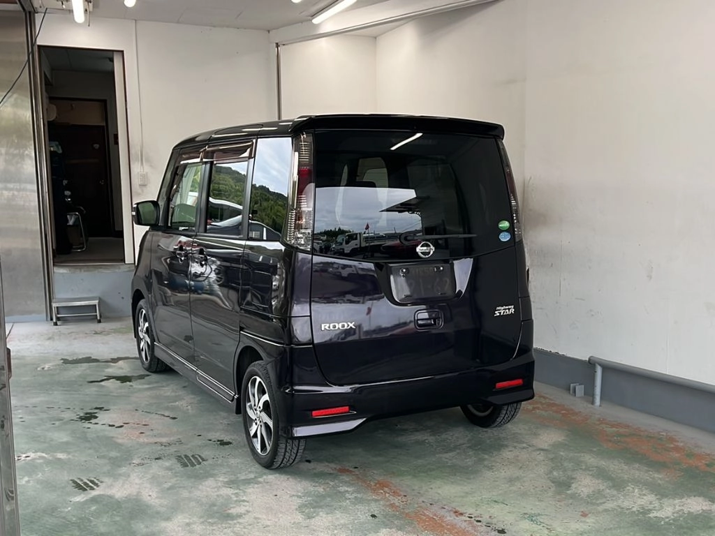 NISSAN ROOX