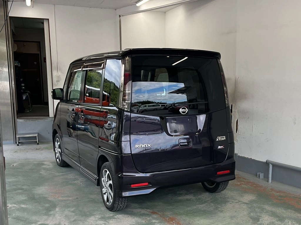 NISSAN ROOX