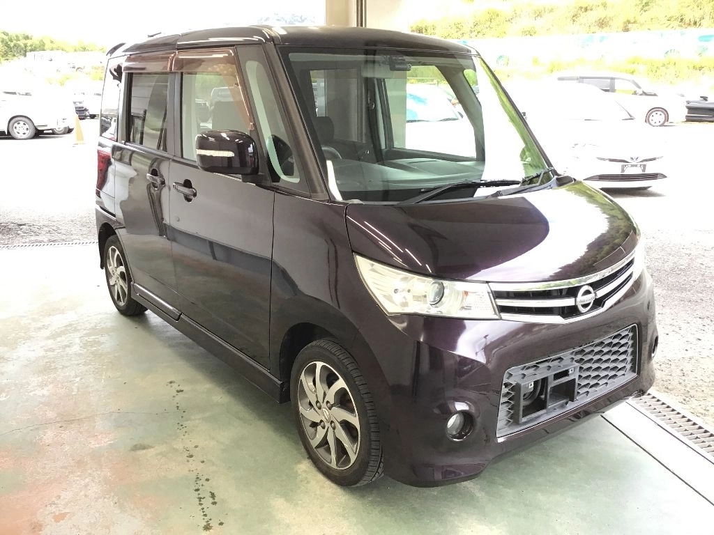 NISSAN ROOX