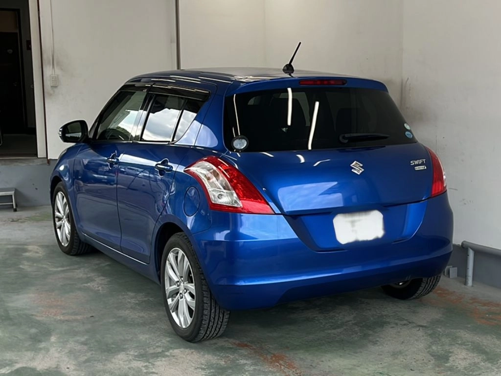 SUZUKI SWIFT