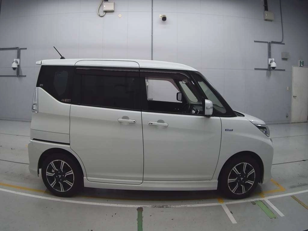 MITSUBISHI DELICA D:2