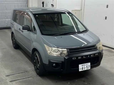 MITSUBISHI DELICA D:5