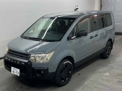 MITSUBISHI DELICA D:5
