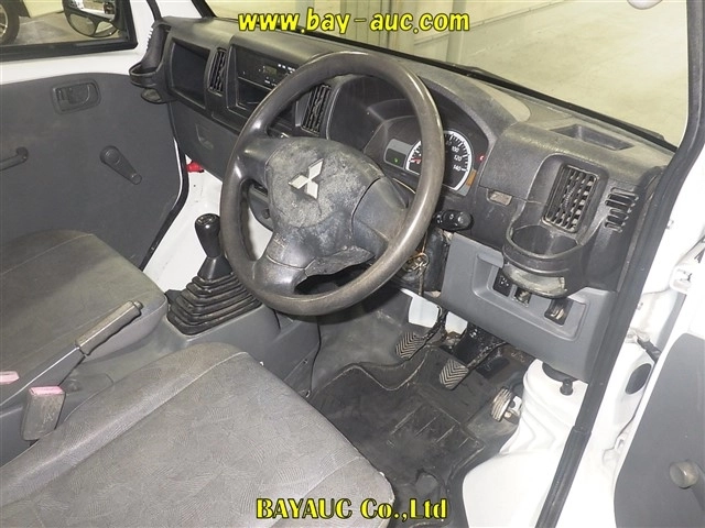 MITSUBISHI MINICAB TRUCK