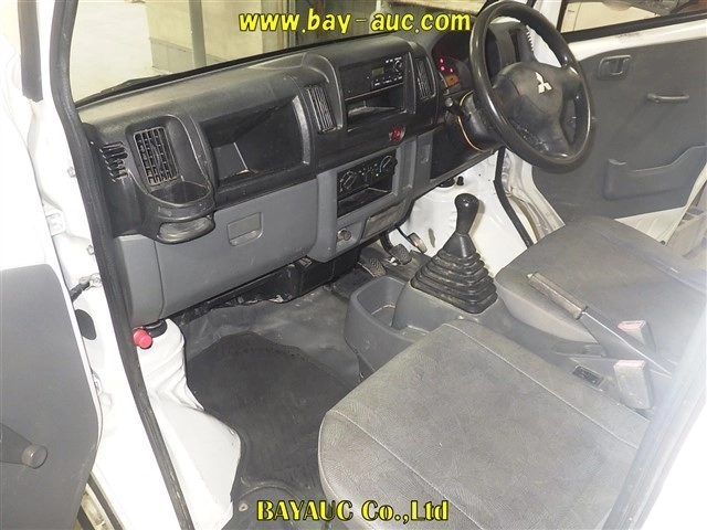 MITSUBISHI MINICAB TRUCK