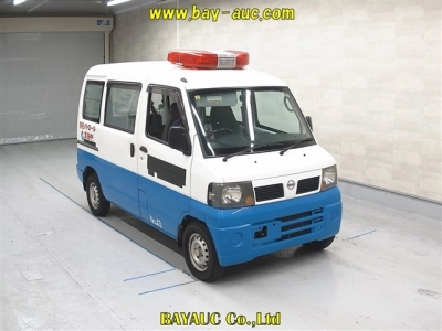NISSAN CLIPPER VAN