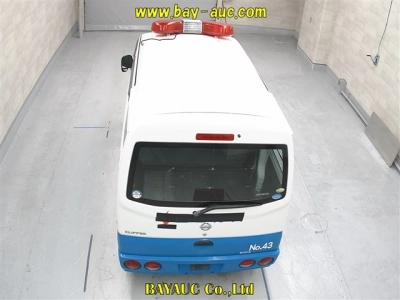 NISSAN CLIPPER VAN