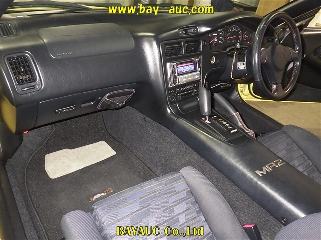 TOYOTA MR2