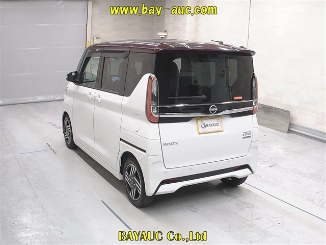NISSAN ROOX