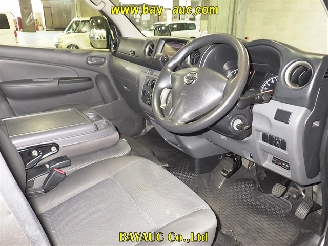 NISSAN NV350 CARAVAN