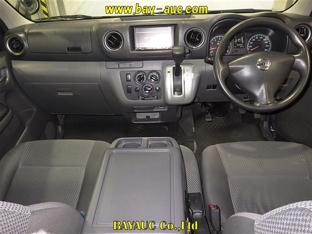 NISSAN NV350 CARAVAN
