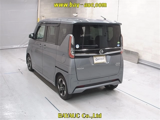 NISSAN ROOX