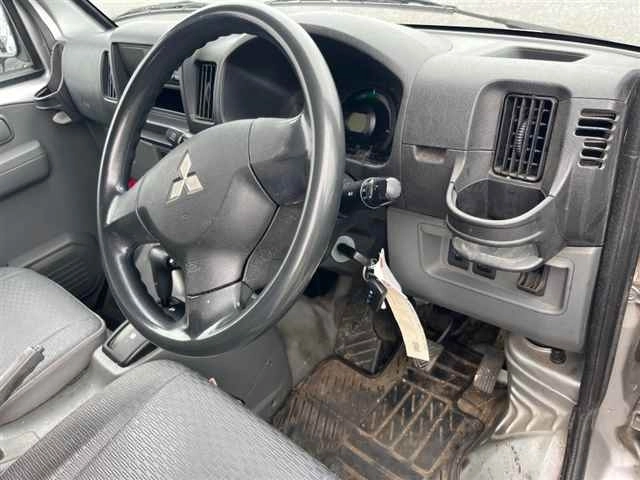 MITSUBISHI MINICAB MIEV
