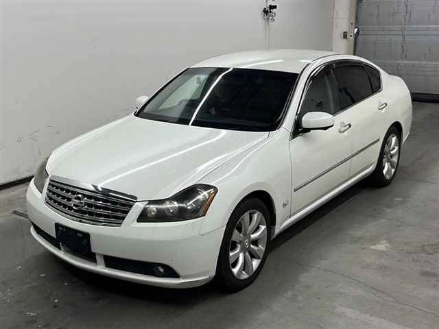 NISSAN FUGA