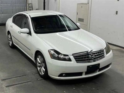 NISSAN FUGA