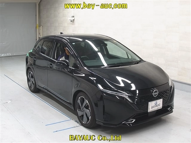 NISSAN AURA