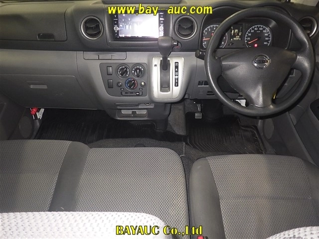 NISSAN NV350 CARAVAN