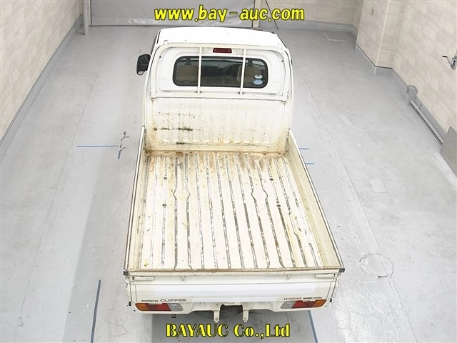 NISSAN CLIPPER TRUCK