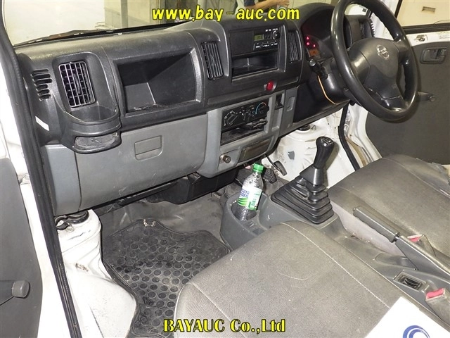 NISSAN CLIPPER TRUCK