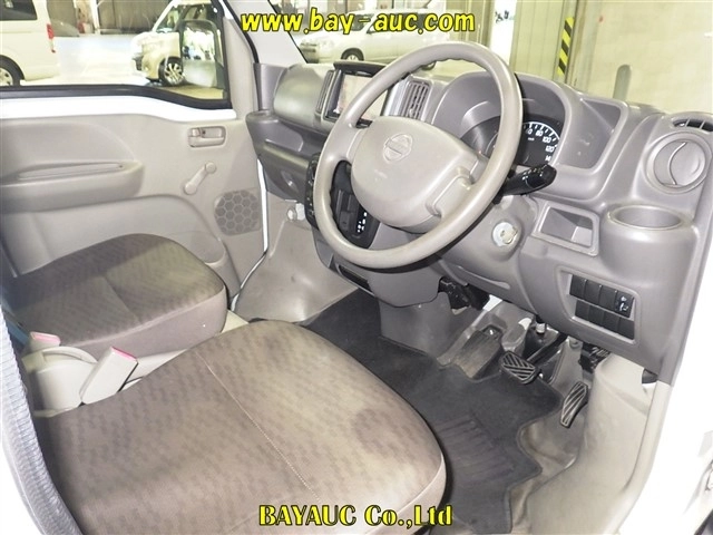 NISSAN NV100 CLIPPER