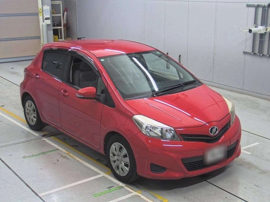 TOYOTA VITZ