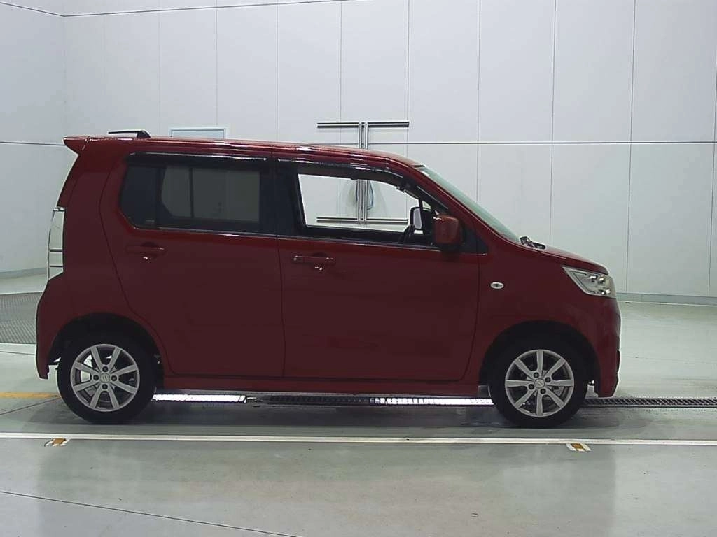 SUZUKI WAGON R STINGRAY