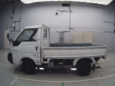 NISSAN VANETTE TRUCK