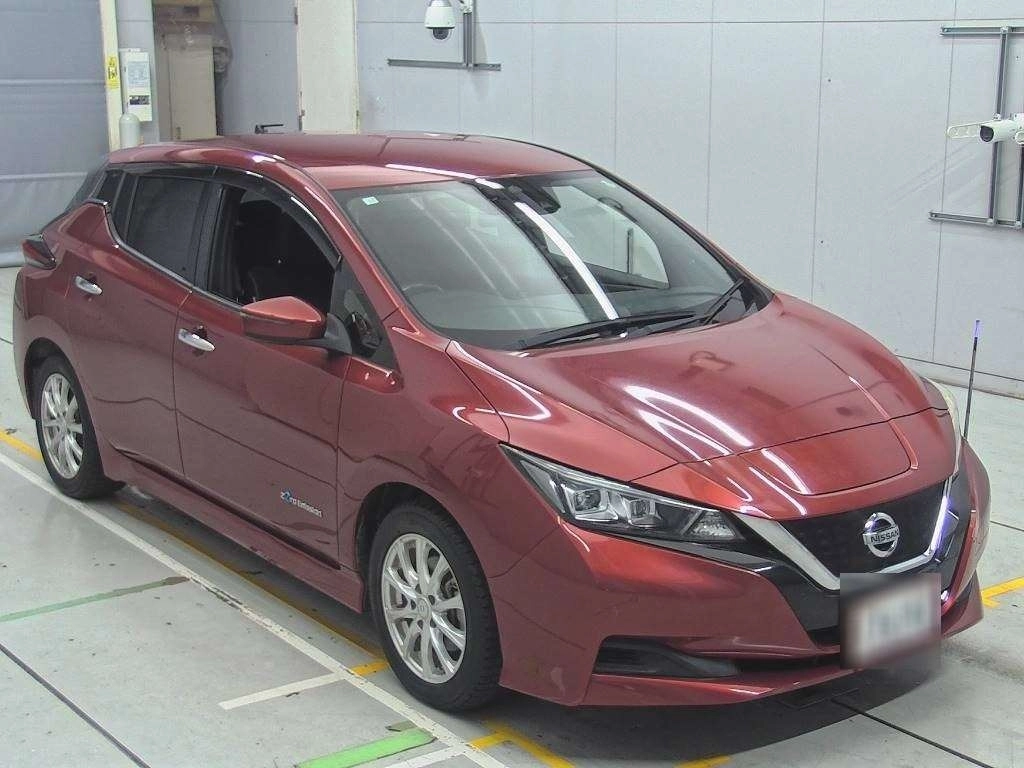 NISSAN LEAF