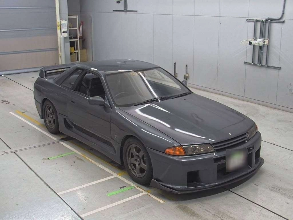 NISSAN SKYLINE