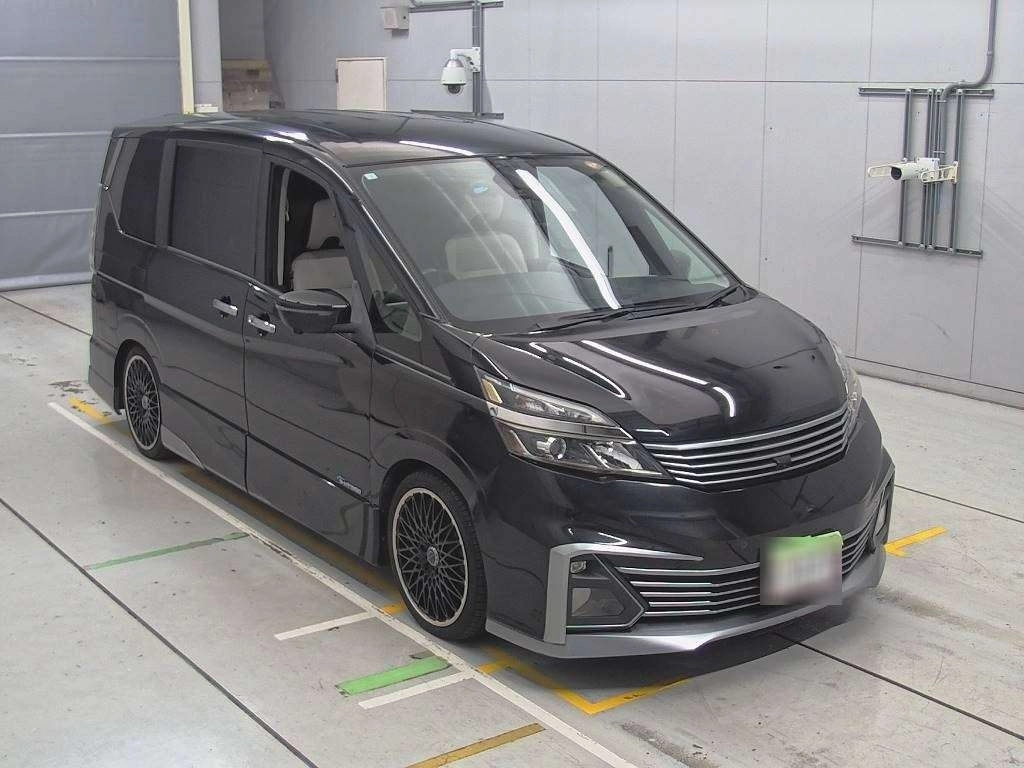 NISSAN SERENA